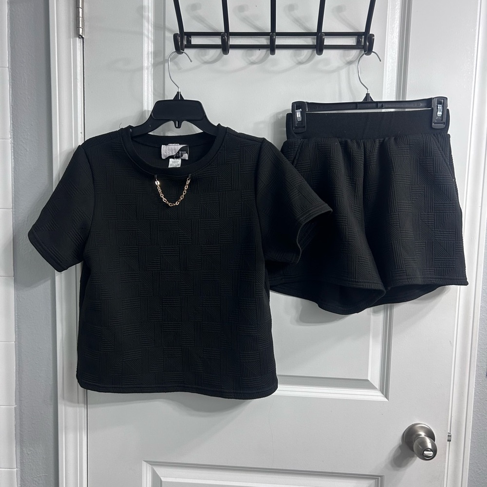 Stylish Black Women Shirt & Shorts Set
